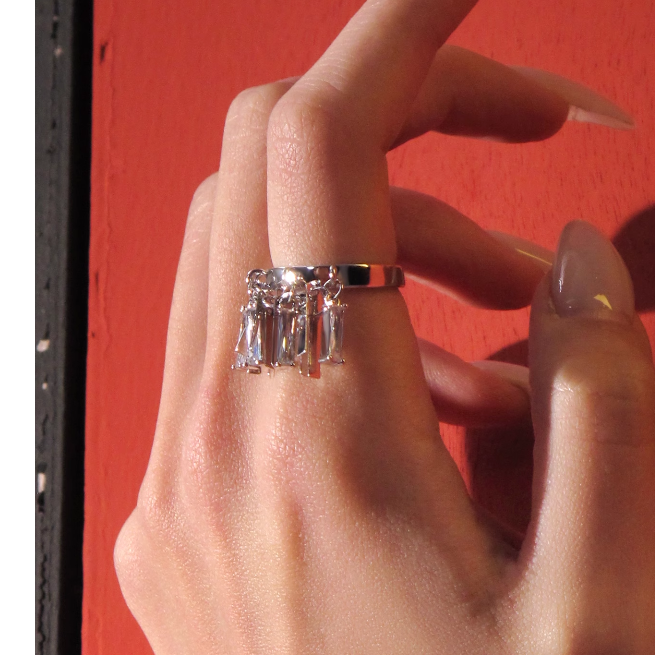 COVRI Fringed Ring