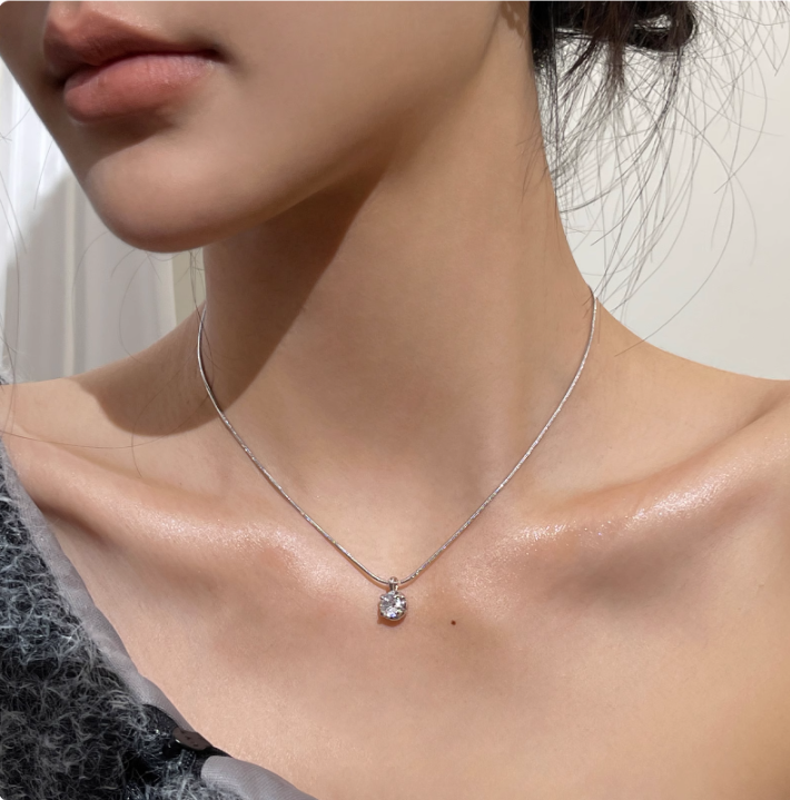 Silver JORTA Diamante Necklace i The Label I The Label