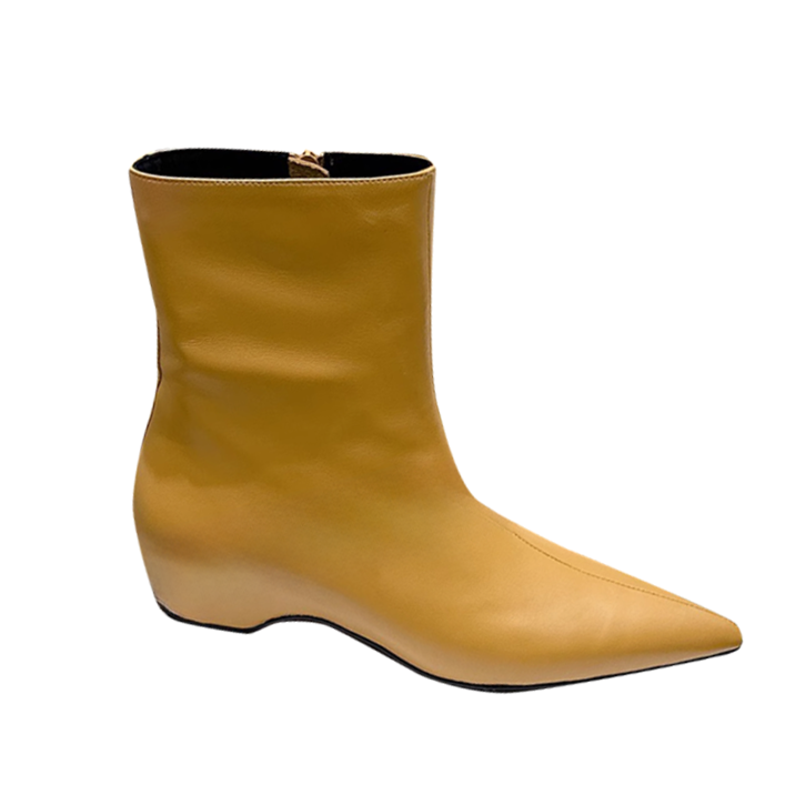 KURVE Leather Ankle Boots