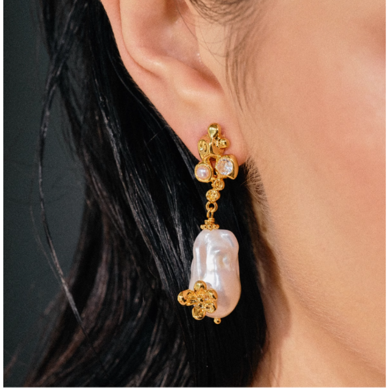 MOTVA Pearl Flower Earrings - Pair