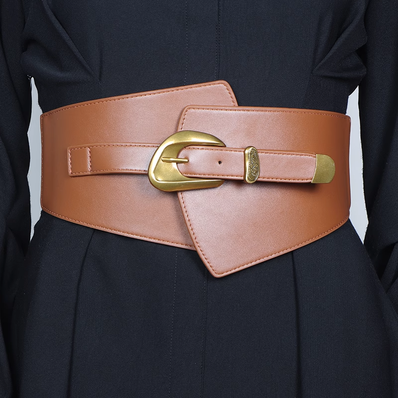 QUNWI Buckled Girdle Belt