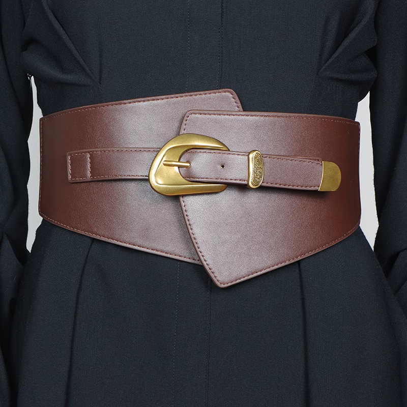 QUNWI Buckled Girdle Belt