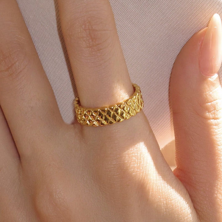 RUTFA Quilted Ring