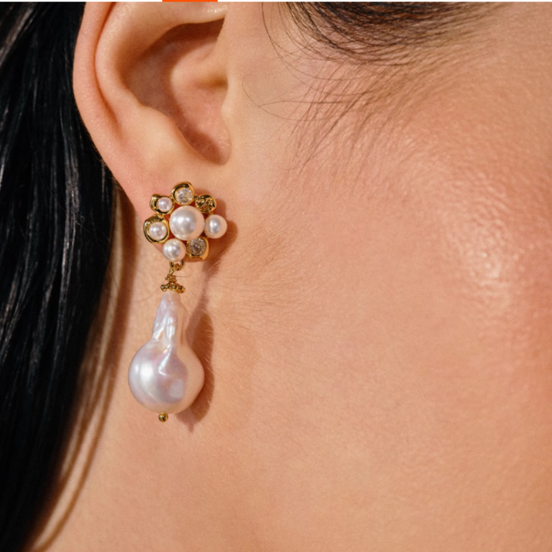 SVORA Pearl Flower Earrings - Pair