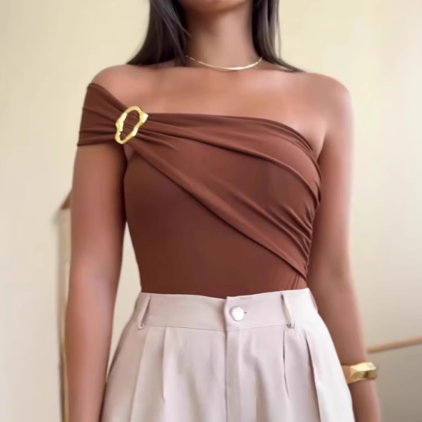 VAIDU Off-Shoulder Bodysuit
