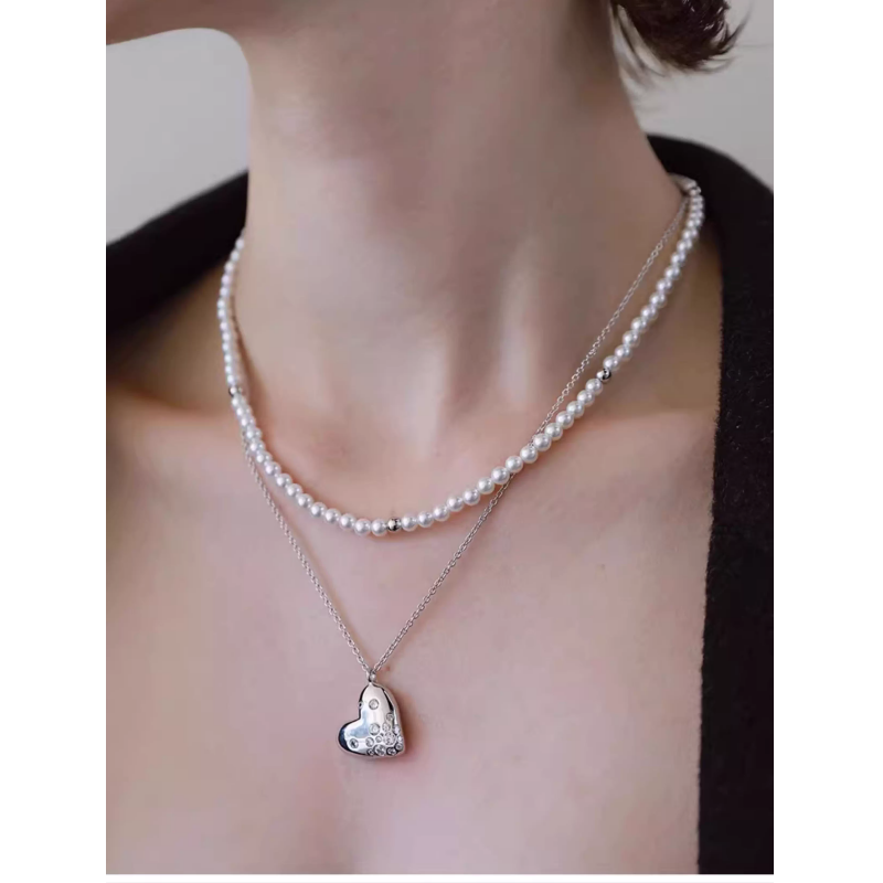 VONRE Pearl And Heart Necklace