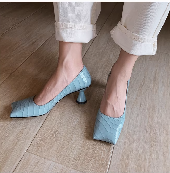 JUMMA Leather Mid Heel Pumps