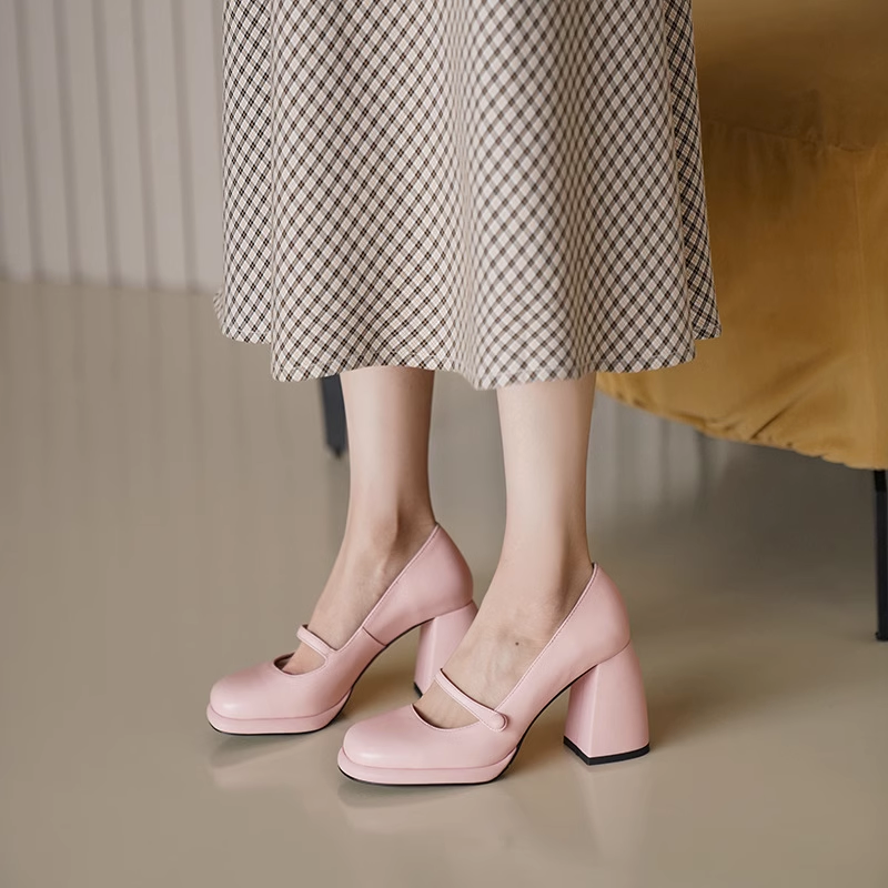 SUREH Block Heel Pumps