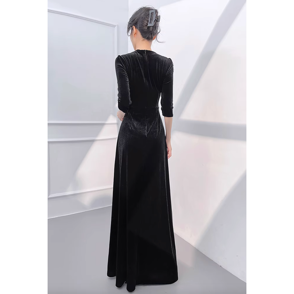 QZZCR Diamond-Embellished Evening Gown