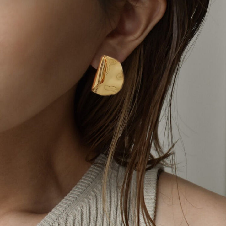 MUIOP Basic Metal Earrings - Pair