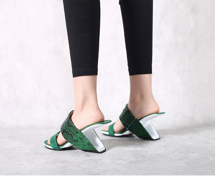 KUMIY Printed Leather Mules Sandals