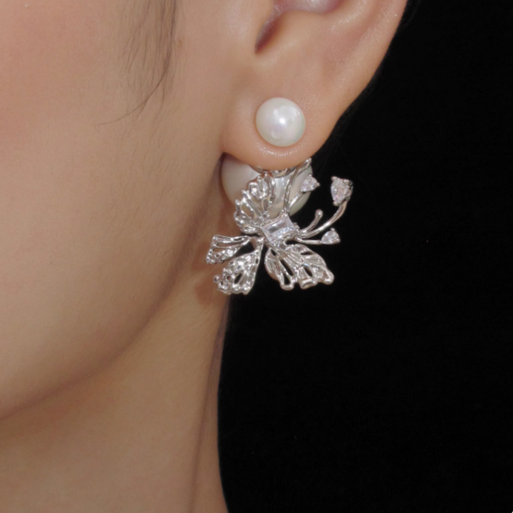 DIASV Butterfly Pearl Earrings - Pair