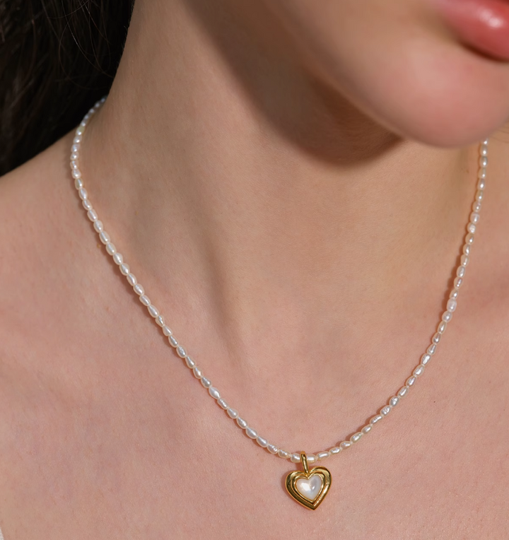 DOSTI Heart Pearl Necklace
