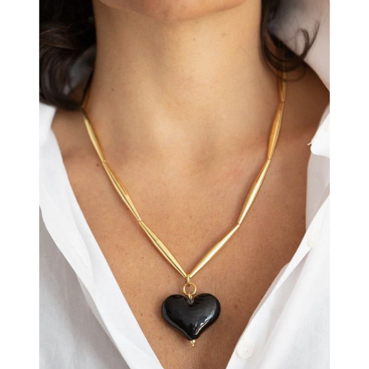 FUTZA Heart Necklace