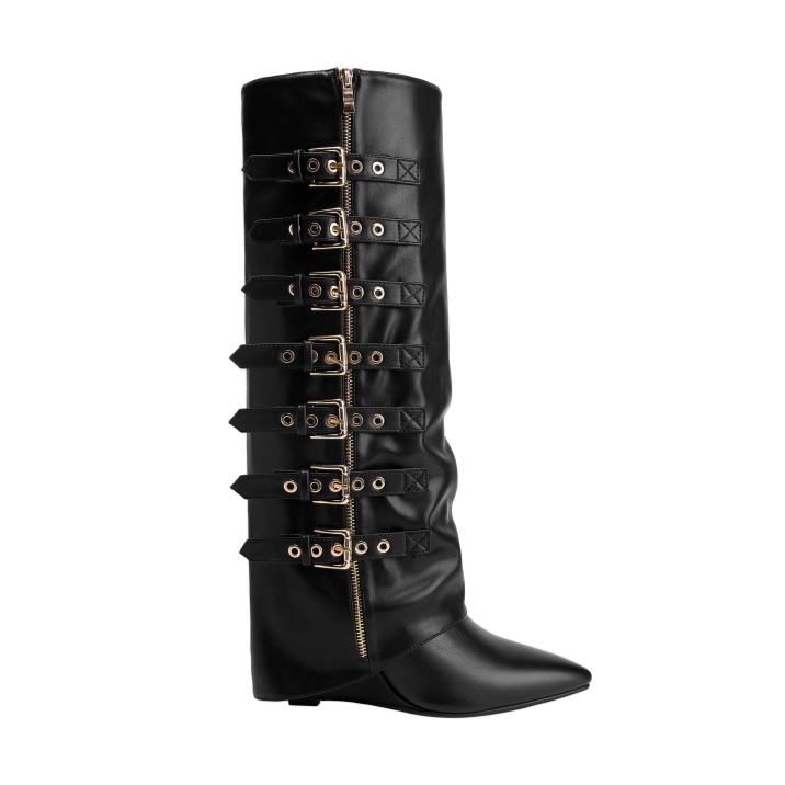 HUTRA Buckled Knee High Boots