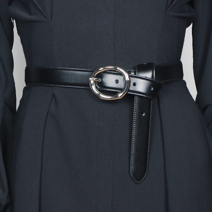 LEWRI Buckled Girdle Belt
