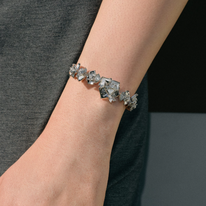 NTEVO Flower Opening Bracelet