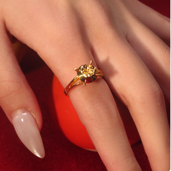 QAHOR Diamante Ring