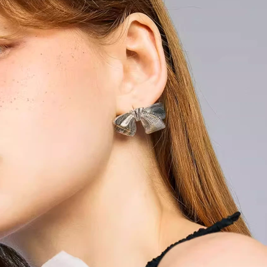 RADVO Bow Earrings - Pair