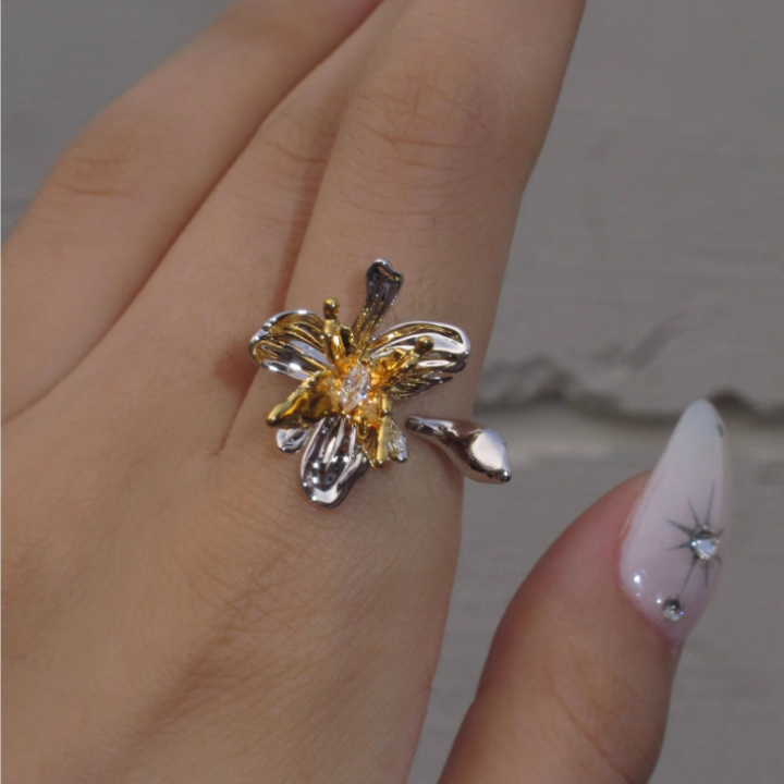 SELLO Flower Opening Ring