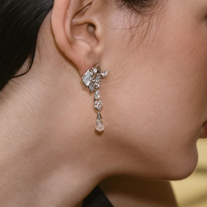 TOVEL Diamante Rose Earrings - Pair