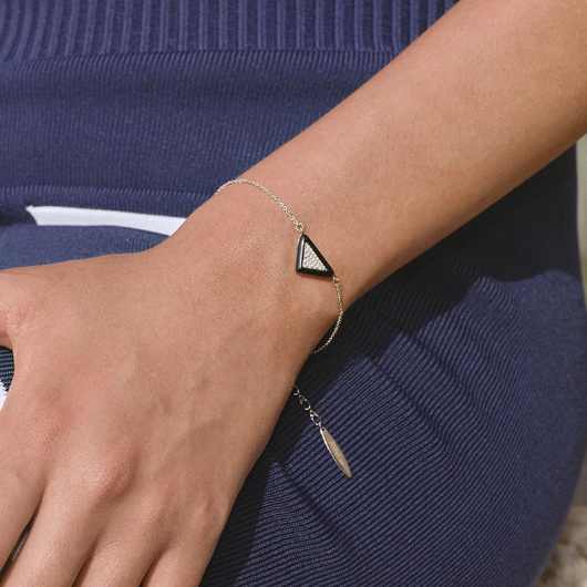 VORSA Diamante Triangle Bracelet