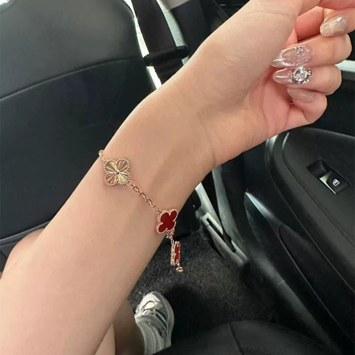 SIYEO Four-Leaf Clover Bracelet