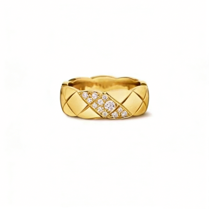 GINEI Medium Bevel Diamond Quilted Ring
