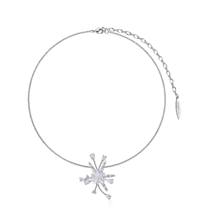 DOCME Diamante Flower Necklace