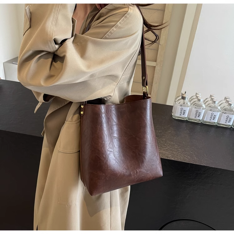 HARET Leather Bucket Bag