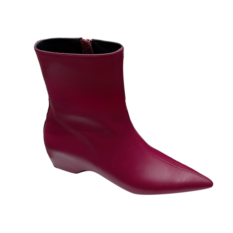 KURVE Leather Ankle Boots