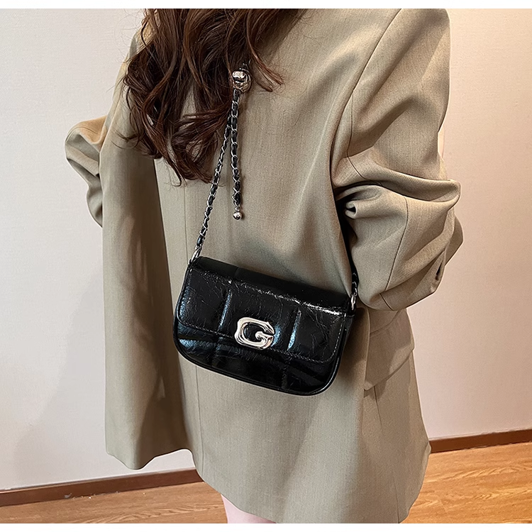 LAWRE Letter G Cross Body Bag