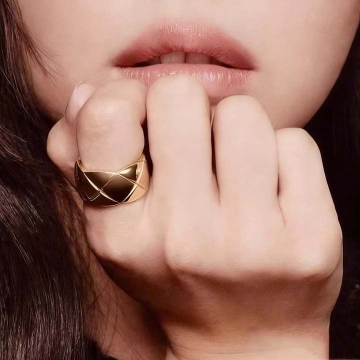 GINEI Wide Quilted Ring