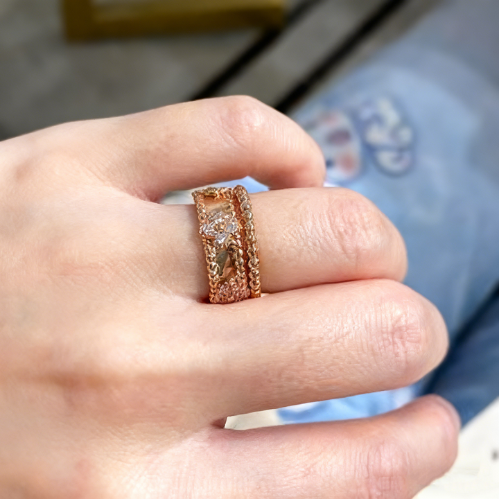 WNUAO Flower Narrow Band Ring