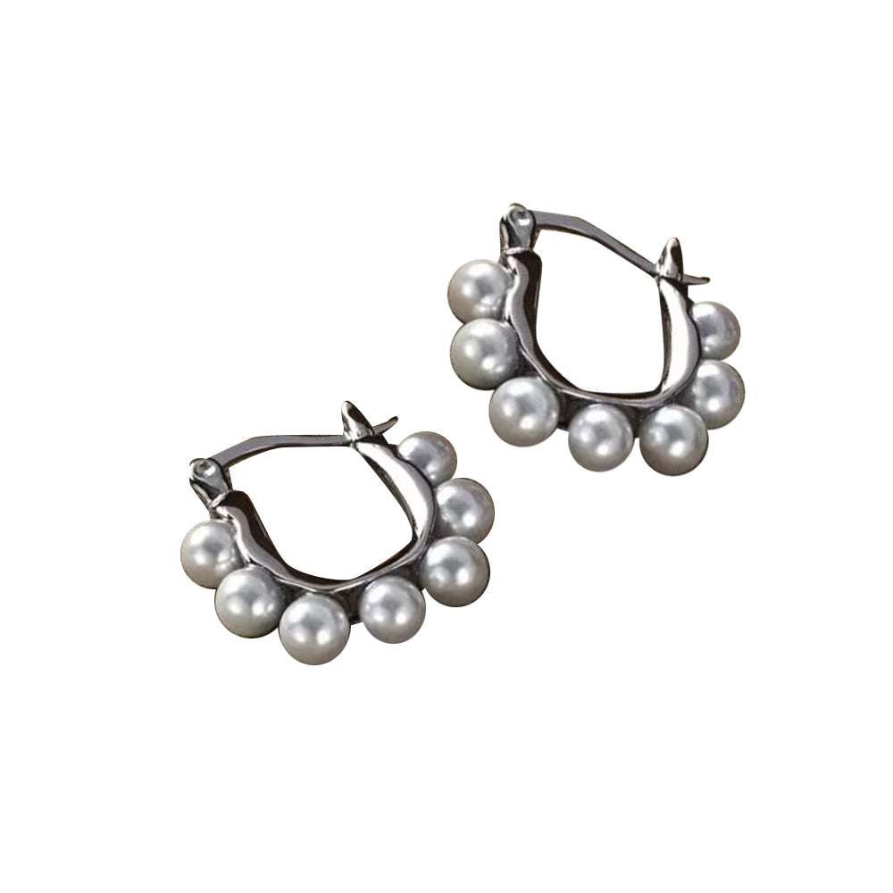 VINBE Pearl Earrings - Pair