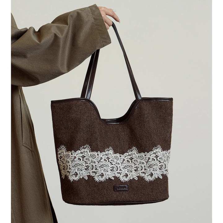 QROCI Lace Tote Bag