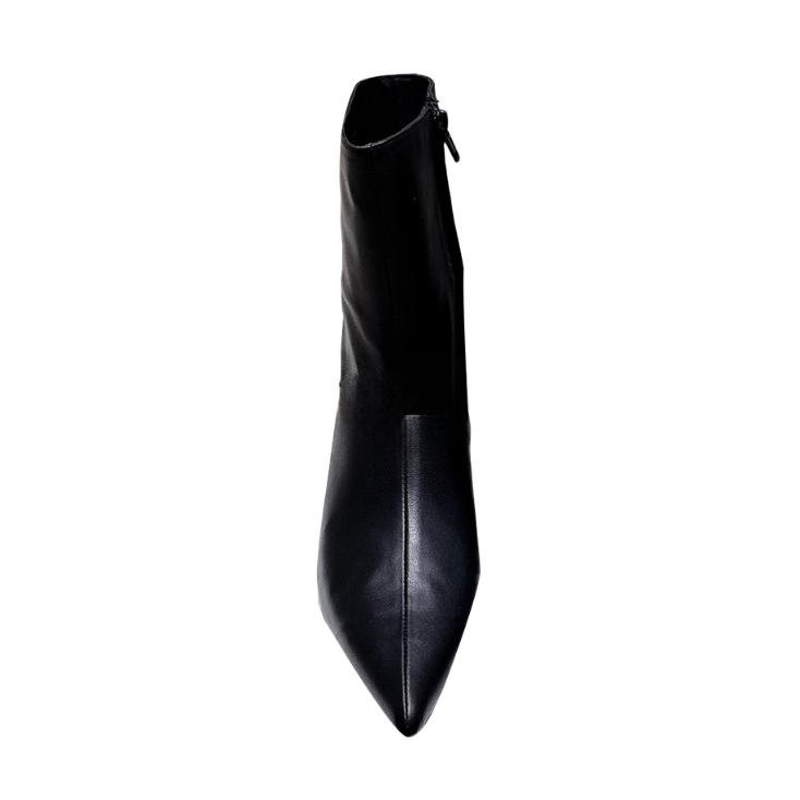 KURVE Leather Ankle Boots