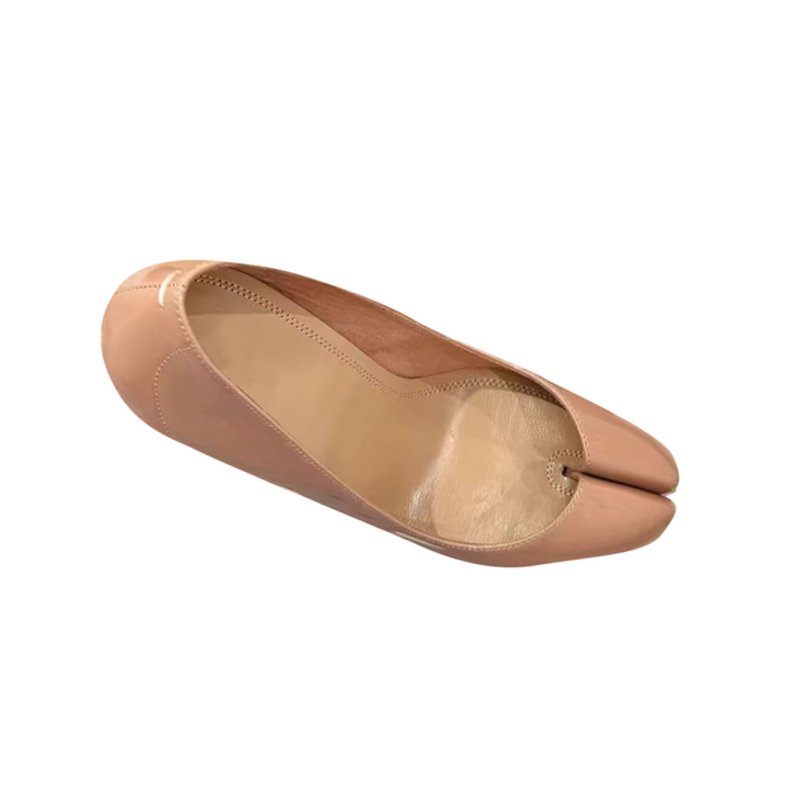SAVCE Spilt Toe High Heel Pumps