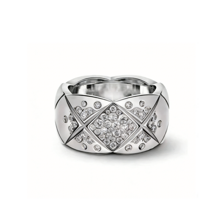 GINEI Wide Diamond Quilted Ring