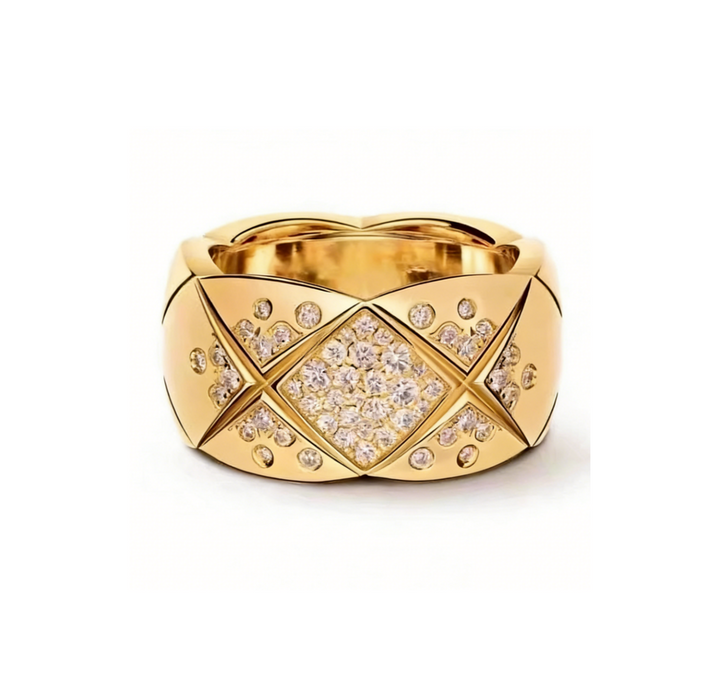 GINEI Wide Diamond Quilted Ring