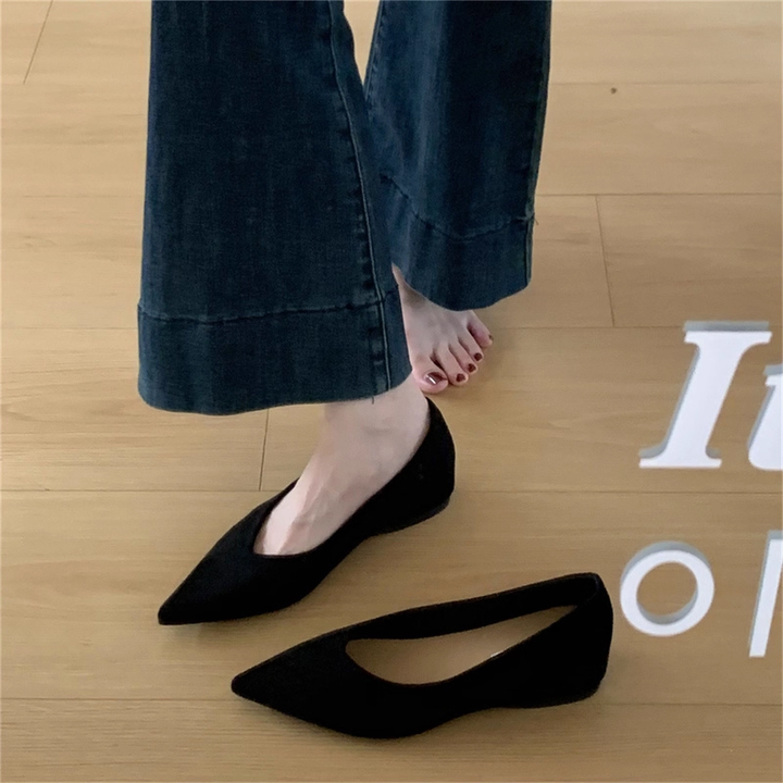 NEVOG Wedged Heel Pumps