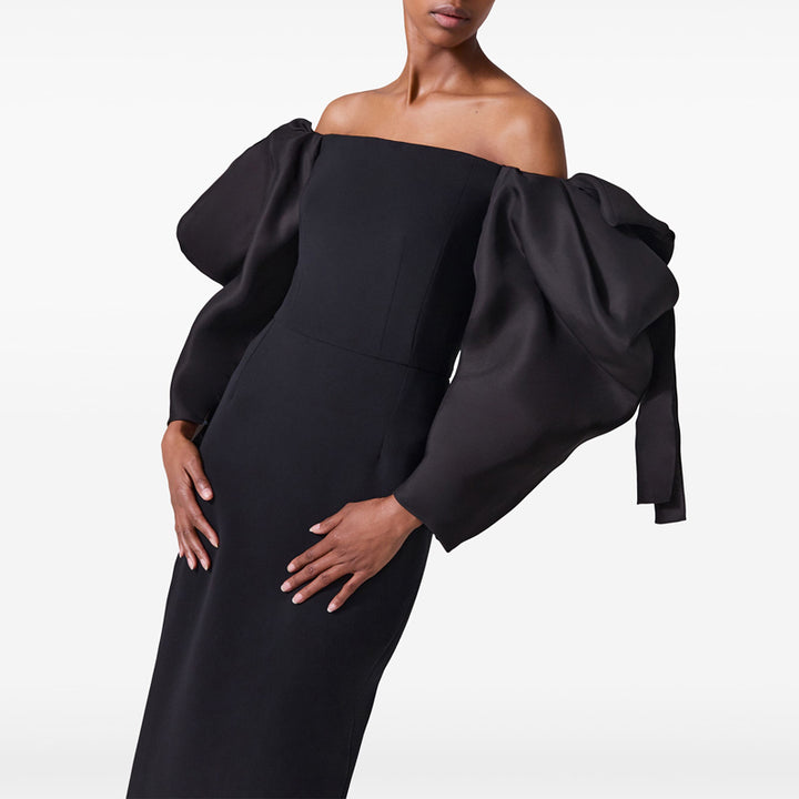 VUIRE Off-Shoulder Evening Dress Gown