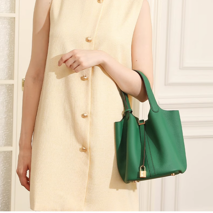ZOVRI Leather Bucket Bag