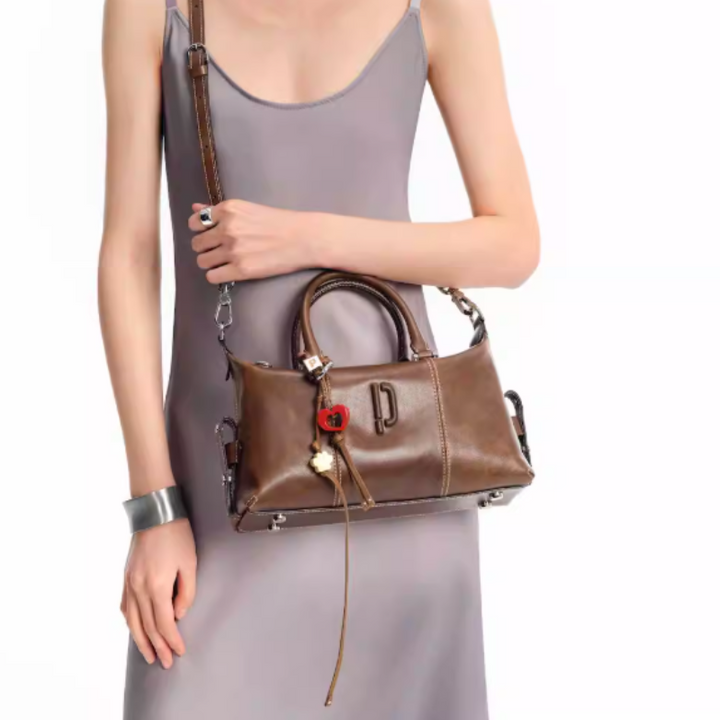 SAVUT Leather Tote Bag