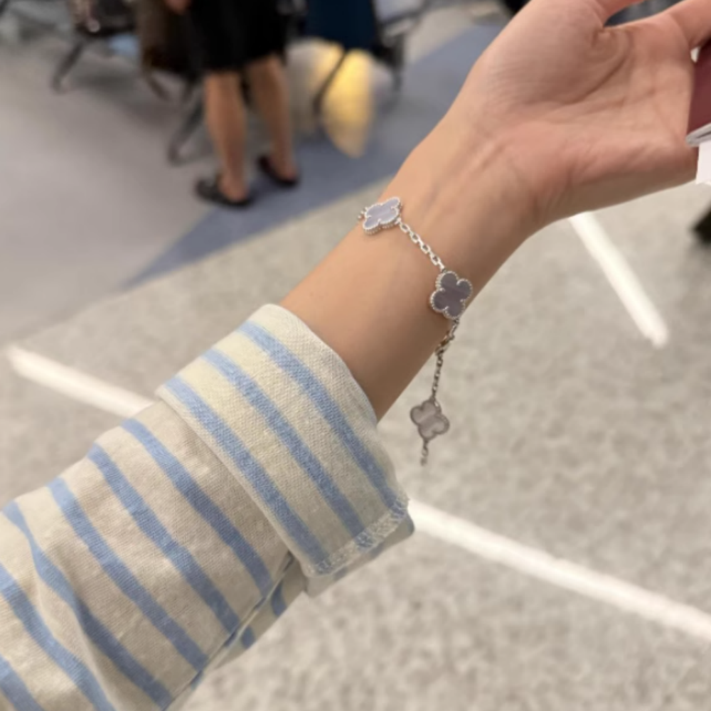 SIYEO Four-Leaf Clover Bracelet