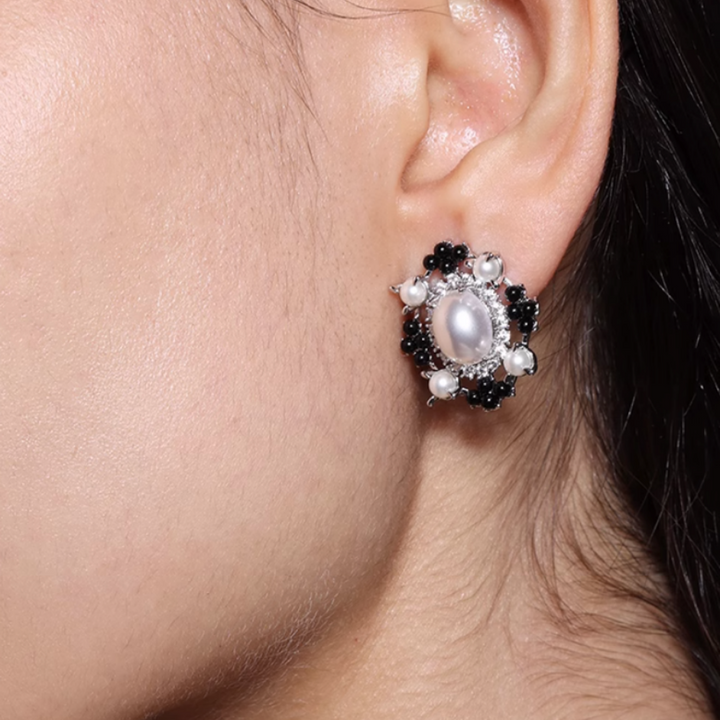 HBSTY Oval Pearl Earrings - Pair