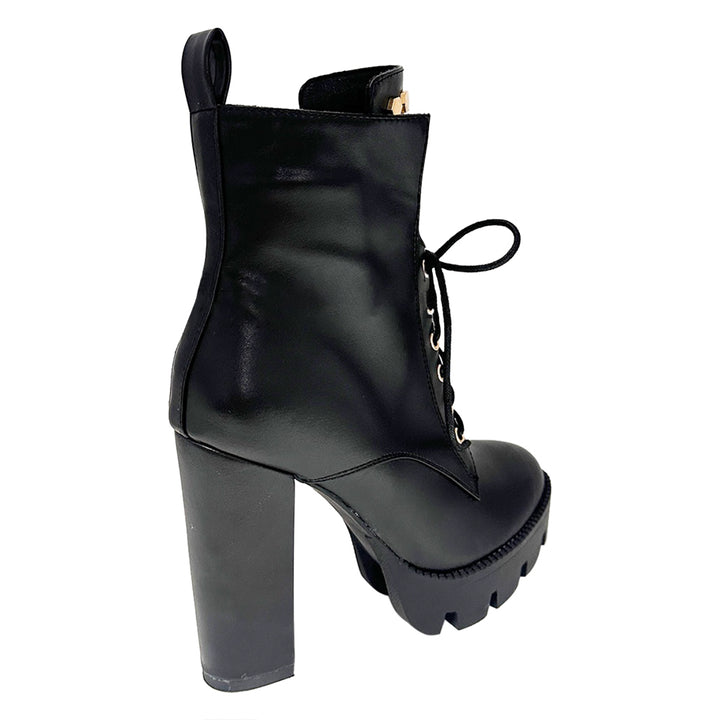 DIMOD Studded Platform Ankle Boots