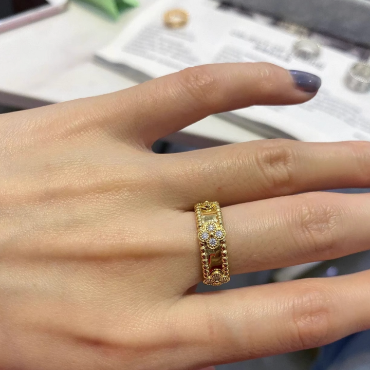 WNUAO Flower Narrow Band Ring