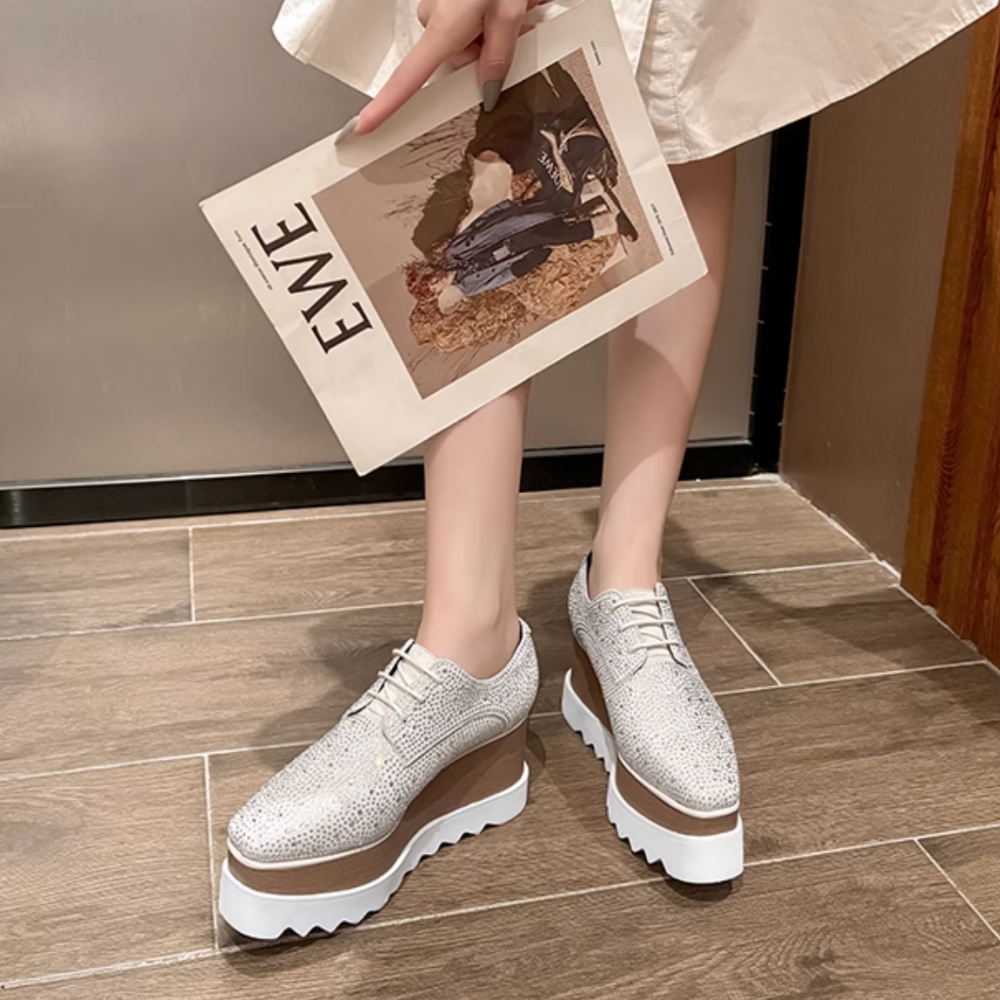 SUIZN Lace Up Suede Platform Sneakers