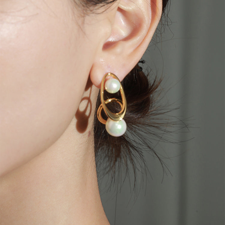 HOLUS Pearl Earrings - Pair